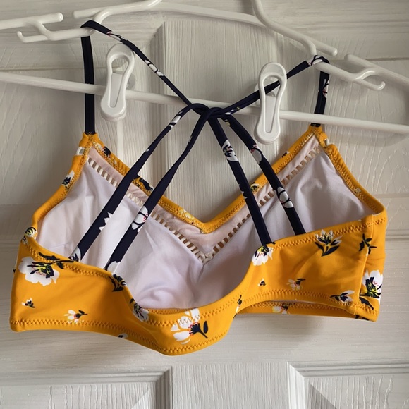 CUPSHE women’s yellow and navy bikini size Small - Picture 11 of 14